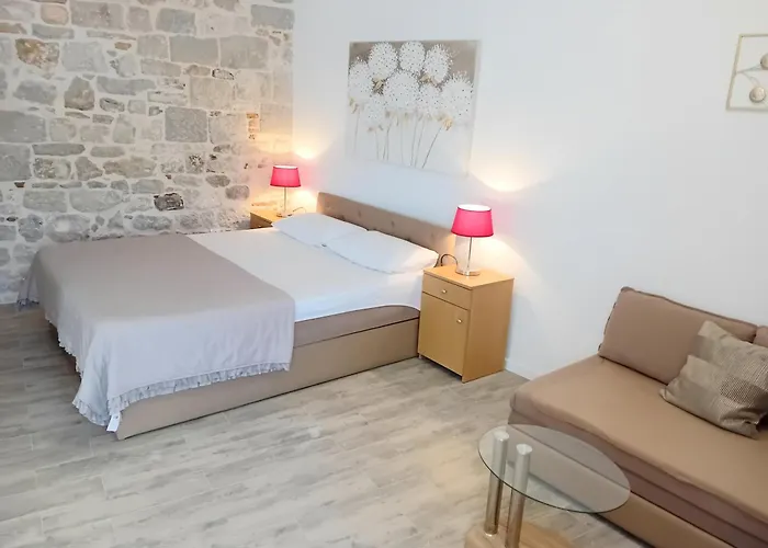 Apartment Andela