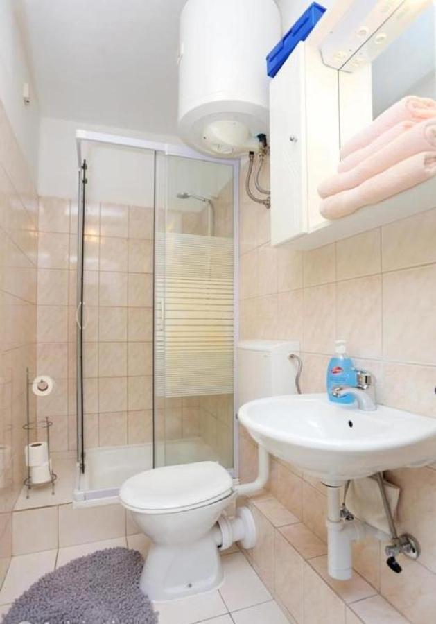 Apartment Andela
